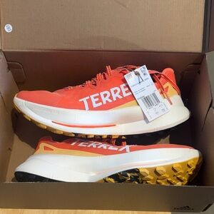 Adidas Terrex Agravic Speed Ultra Shoes Orange - size 8